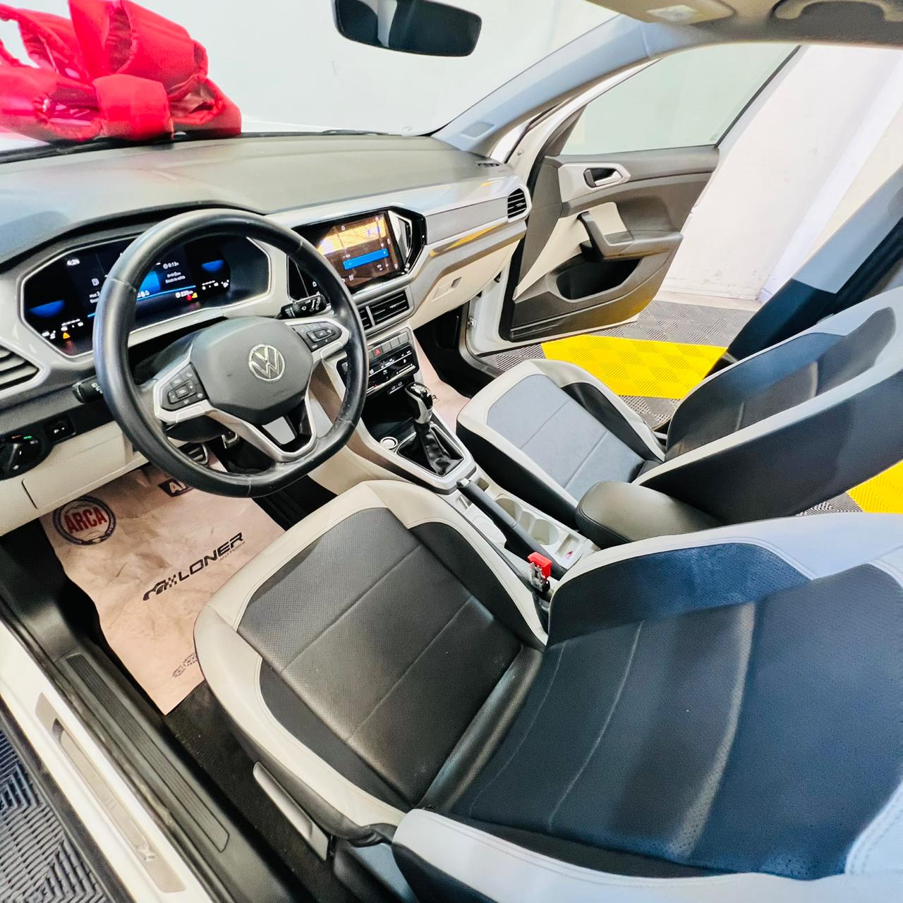 VOLKSWAGEN TAIGUN HIGHLINE 2023 - Image 11