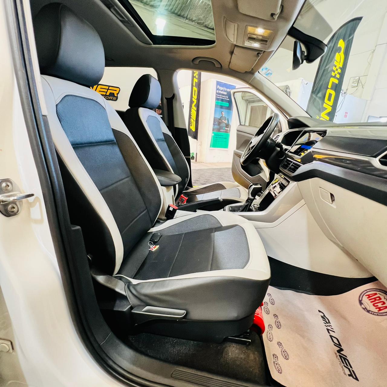 VOLKSWAGEN TAIGUN HIGHLINE 2023 - Image 17