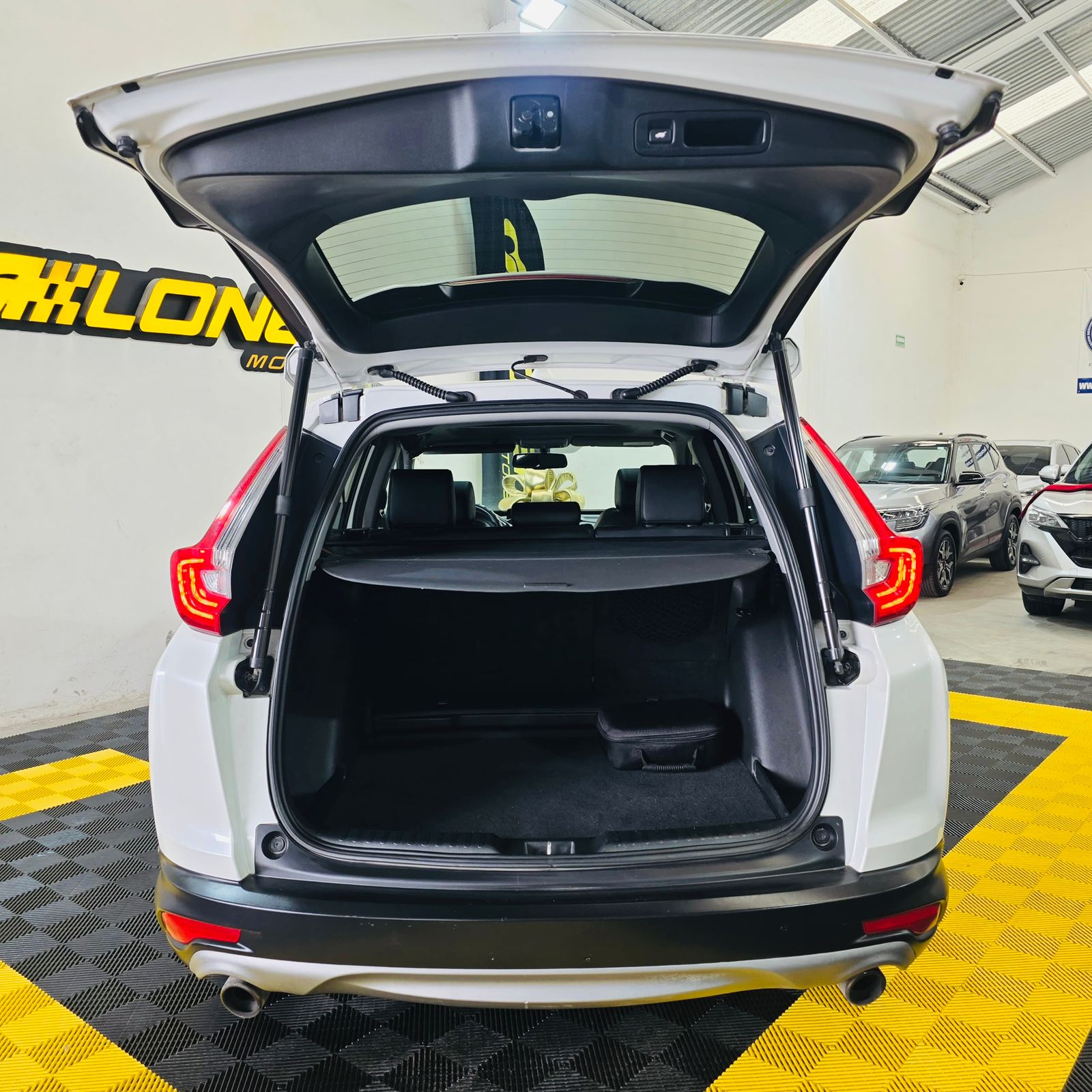 HONDA CRV TOURING 2019 - Image 14